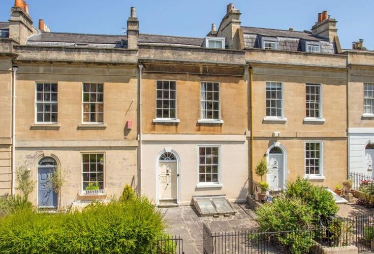 Lyncombe Hill, Bath, BA2 - Crisp cowley