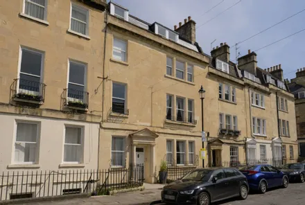 Gallery images - Crisp Cowley