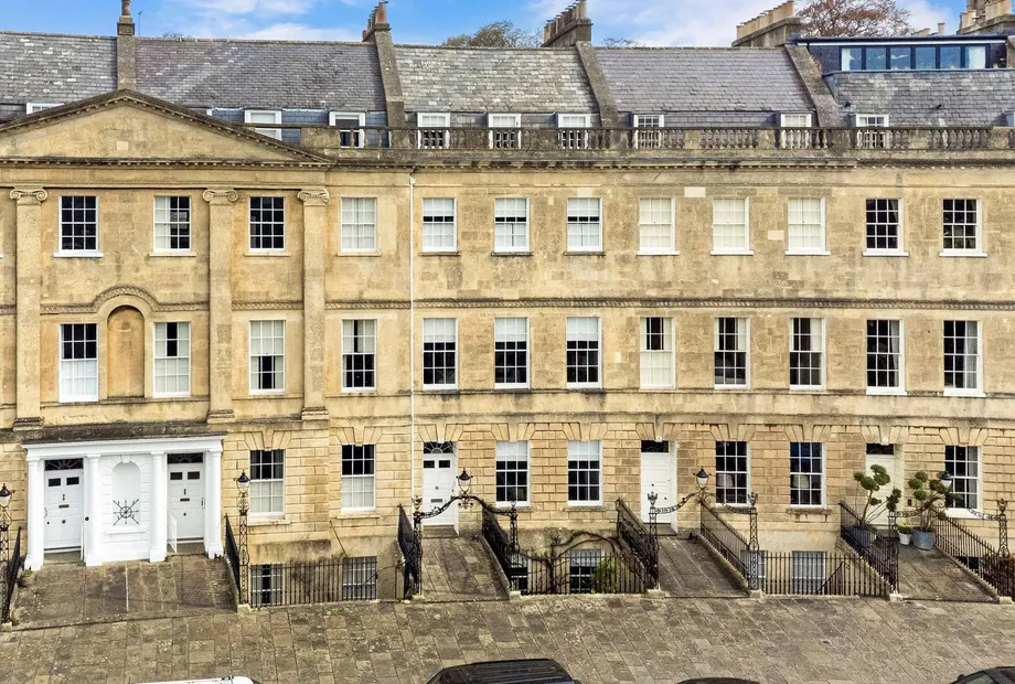 Lansdown Crescent, Bath, BA1 - Crisp Cowley
