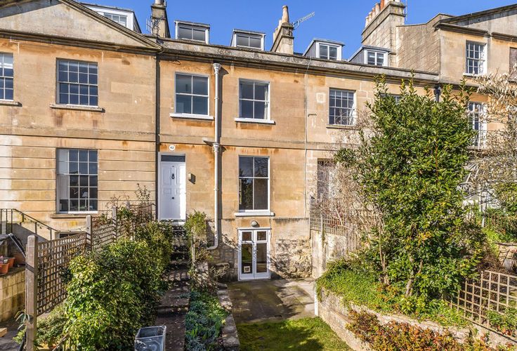 Lyncombe Hill, Bath, BA2 - Crisp cowley