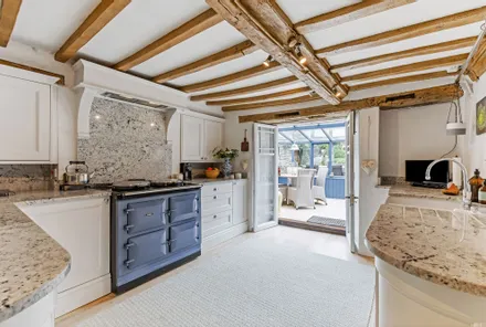 Gallery images - Crisp Cowley