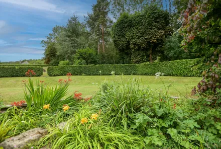 Gallery images - Crisp Cowley