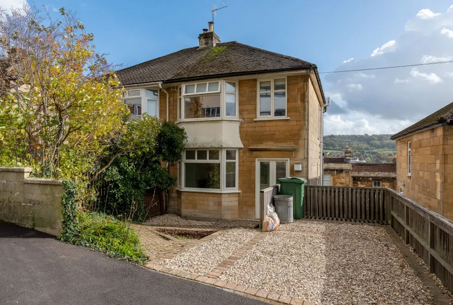 Arundel Road, Bath, BA1 - Crisp Cowley