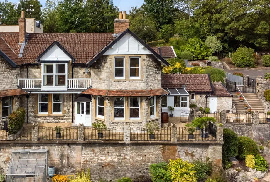 Homefield Road, Saltford, BS31 - Crisp Cowley