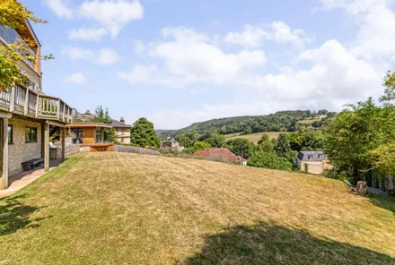 Gallery images - Crisp Cowley