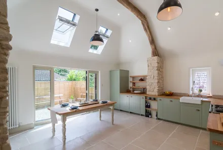 Gallery images - Crisp Cowley