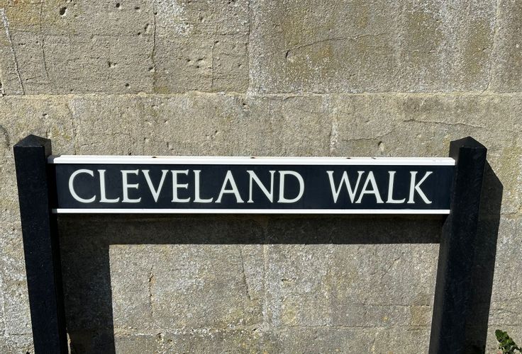 Cleveland Walk - Crisp cowley