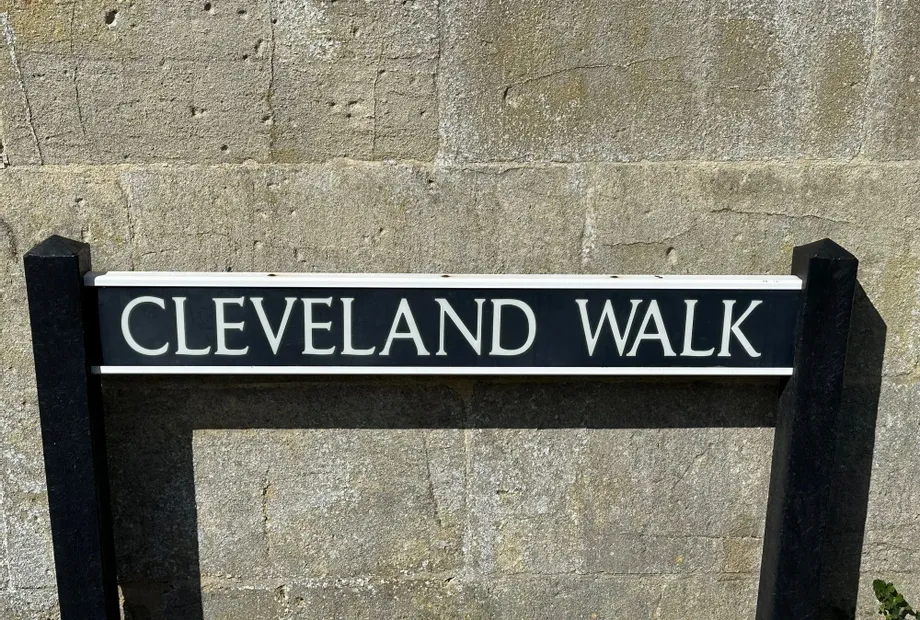 Cleveland Walk - Crisp Cowley