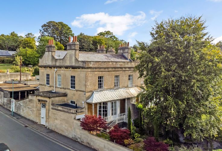 Richmond Road, Bath, BA1 - Crisp cowley