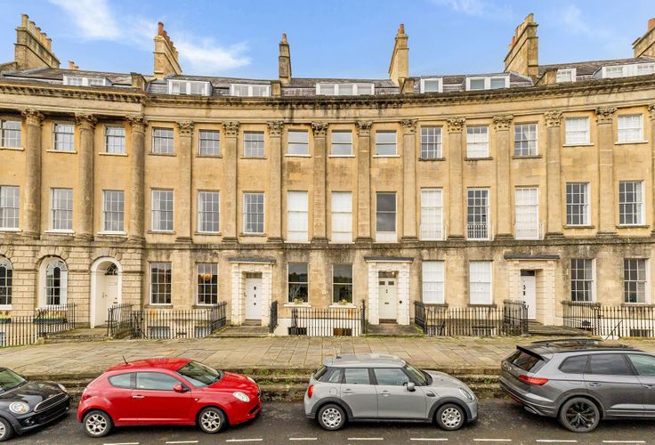 Bath, Avon, BA1 - Crisp cowley